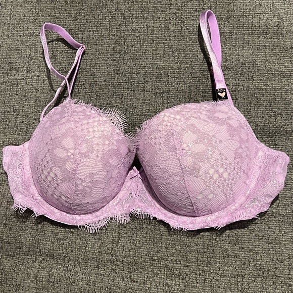 Victoria's Secret Other - VICTORIA SECRET DREAM ANGELS LACE CUP DEMI BRA